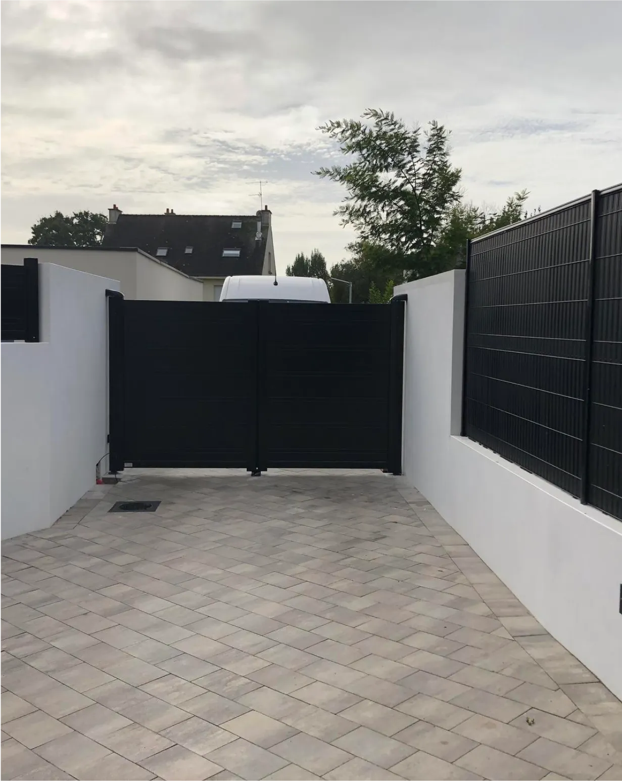 Emp56 Automatisme Elec Domotique Quimperle Portails Et Portes De Garage